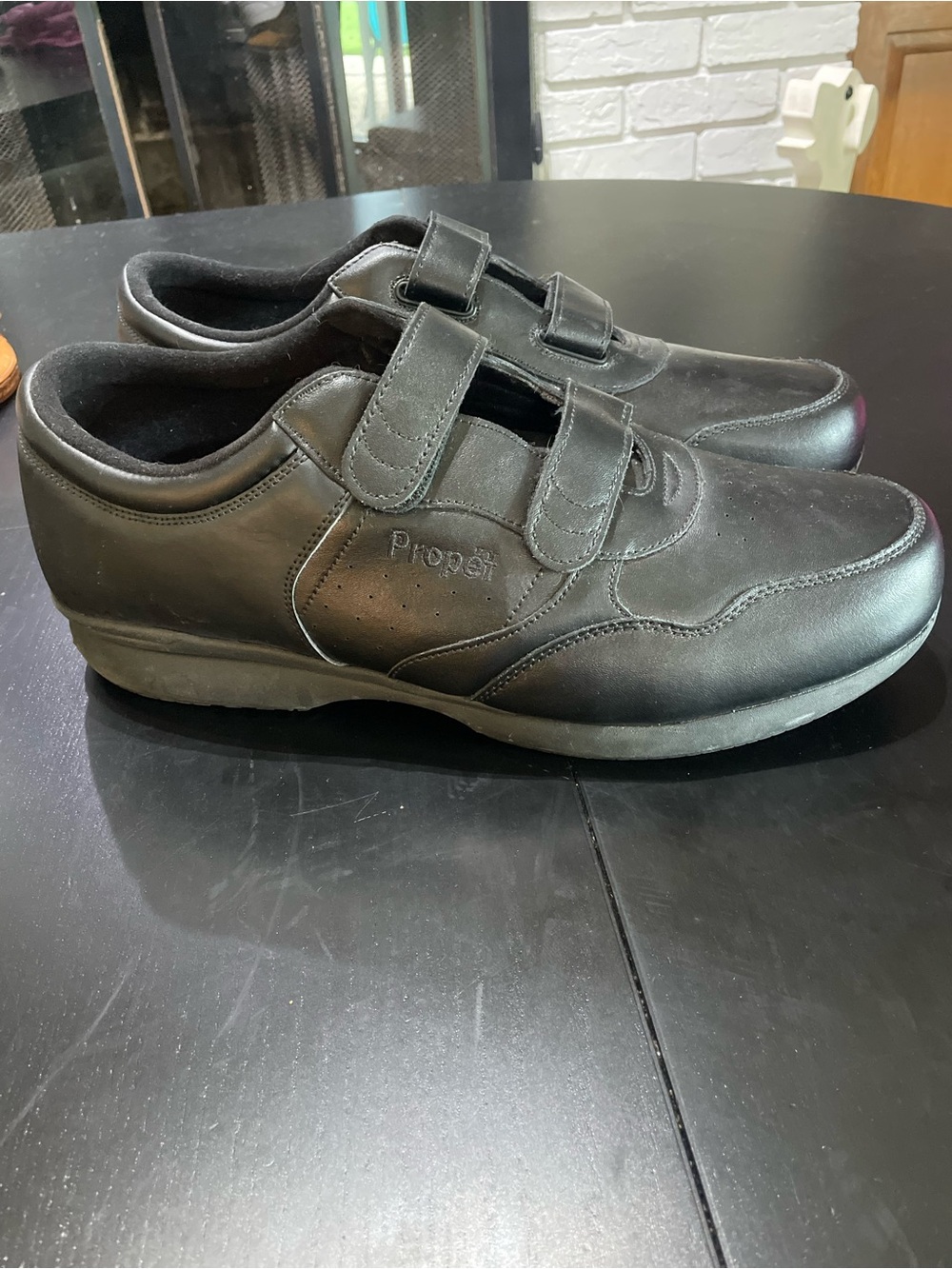 Propet Mens Sz 15 Black Leather Walking Shoes Life Walker Strap sneakers work